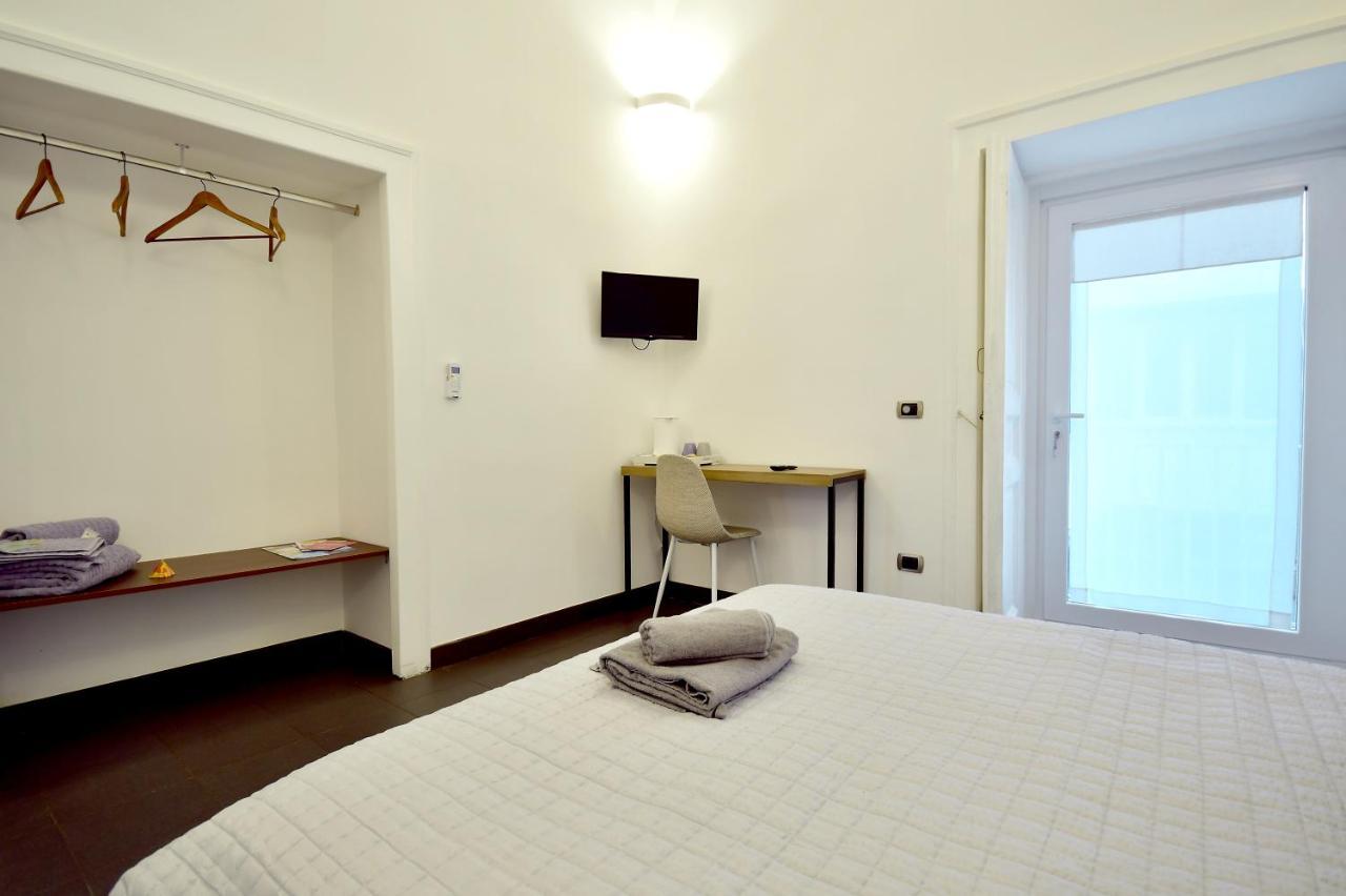 Di Affreschi E Volte Bed & Breakfast Napoli Dış mekan fotoğraf